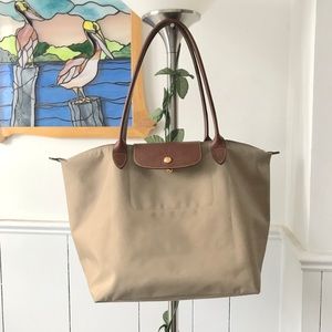 longchamp tote beige